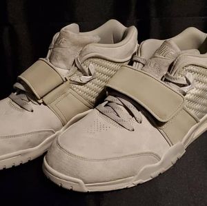 Air Trainer 'Victor Cruz' (Light Bone Suede)
